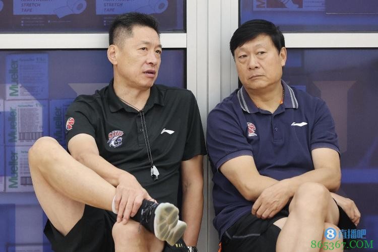 东体:高层对李春江首季成绩无硬性要求 上海打造CBA“OK组合”