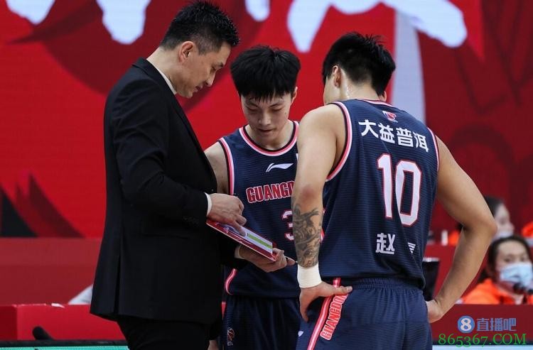 媒体人:赵睿&王薪凯&胡明轩&徐杰不会出战今日与吉林的比赛