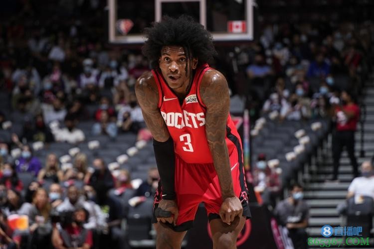 表现全面!小波特砍下20分3板9助2断2帽 三分8投4中