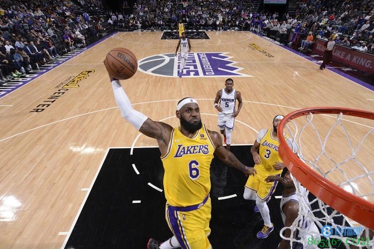 奥尼尔:如詹姆斯成为历史得分榜第一 那他就是史上最佳球员