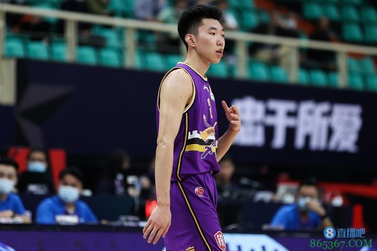 廖三宁7中1仅得3分 但得到7篮板11助攻