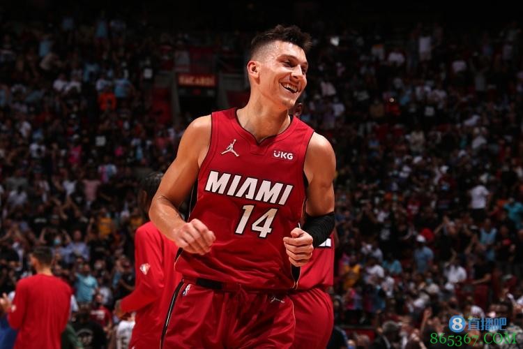 【大发体育评选】10月22日NBA最佳球员:库里