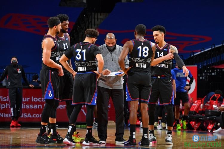 这俩人!76人遭篮网逆转 丹尼-格林和里弗斯同上推特热搜