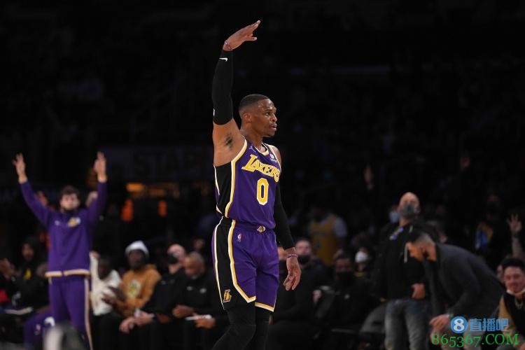 威少开季前两场合计23分16板13助 三项命中率36/00/38%