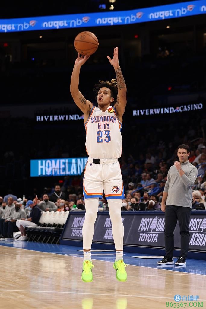 【今日菜鸟观察】六号秀基迪18+10两双率队击败湖人