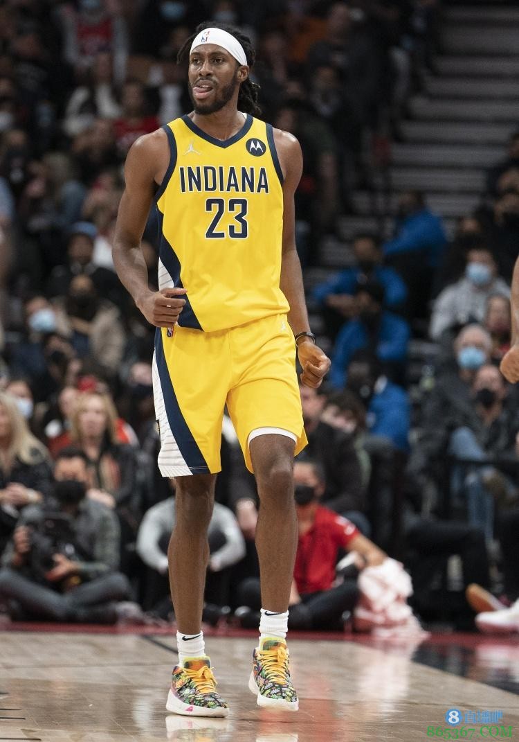 【今日菜鸟观察】六号秀基迪18+10两双率队击败湖人