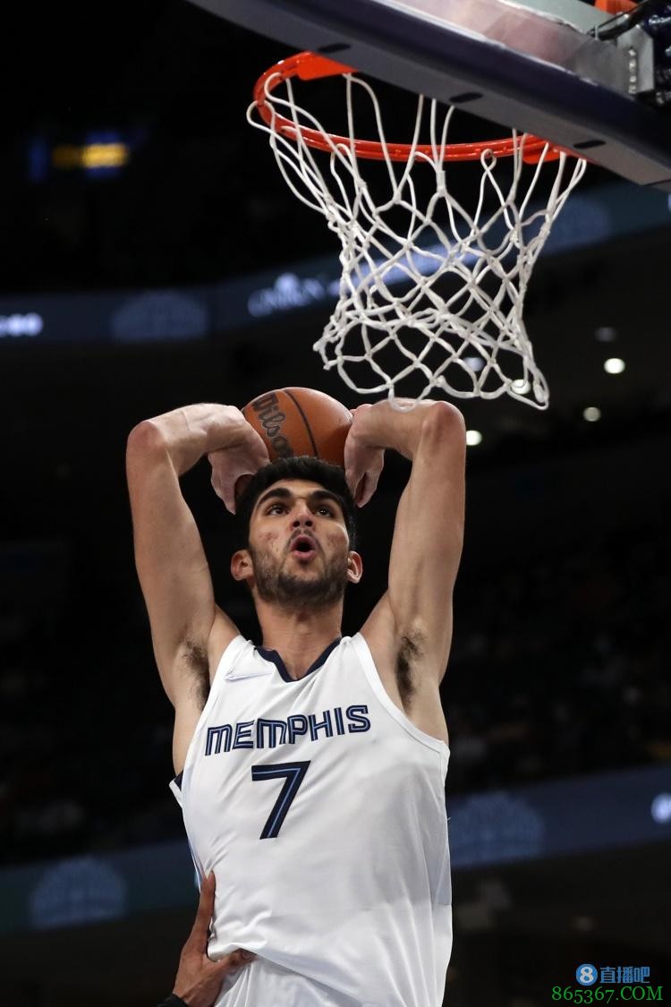 【今日菜鸟观察】六号秀基迪18+10两双率队击败湖人