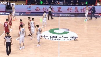 澎湃新闻：从郭艾伦被驱逐到裁判作弊 CBA公信力还剩多少？