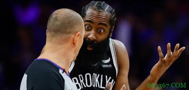 碰瓷≠罚球了！潮水退去 被逼裸泳的哈登要跌落神坛了？