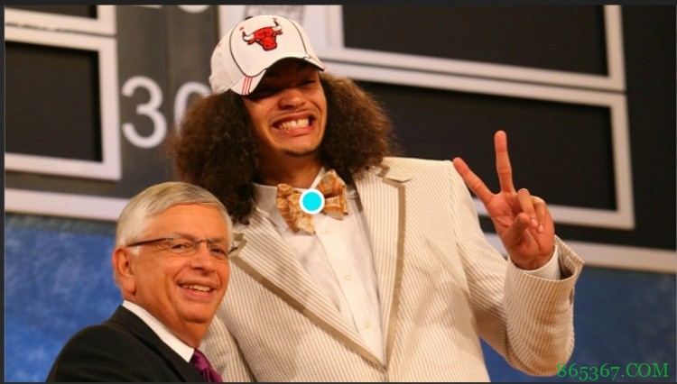 从最强防守中锋到球队毒瘤,诺阿的双面NBA生涯迎温情结局