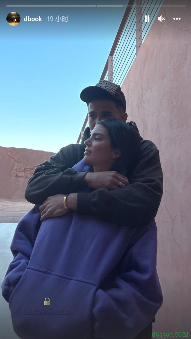 羡煞旁人!布克晒与詹娜合照秀恩爱:最美的女人?