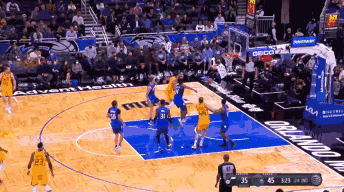 不得了活久见！戈贝尔胯下运球晃起防守后跳投空心命中