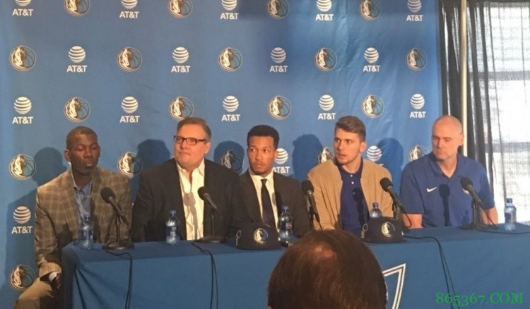 布伦森谈与东契奇默契：这始于场下 四年前我们一起来到达拉斯