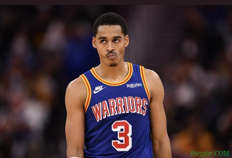 勇士危难之际还得看库里 本赛季联盟首个50+到来