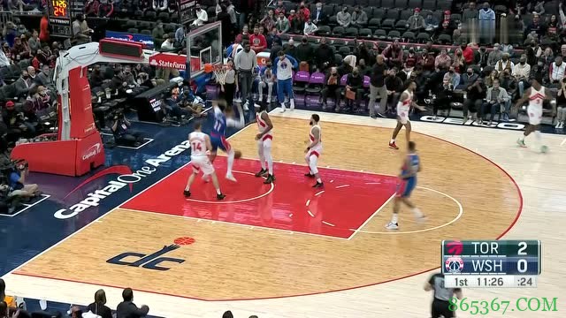 ?范弗里特33+6 比尔25+7+7 猛龙轻取奇才迎5连胜