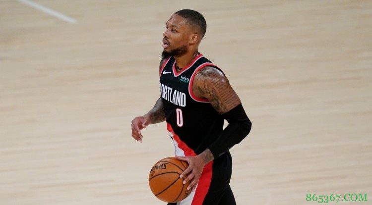 比卢普斯：不担心利拉德的投篮 他是历史最佳之一且仍处巅峰期