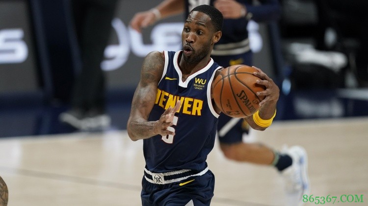 手感滚烫!巴顿14中9得到25分5板6助 三分球9投7中