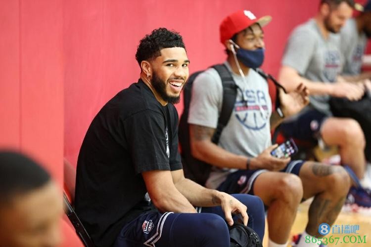 塔图姆：招募过比尔 我们都很喜欢一起打球这个想法