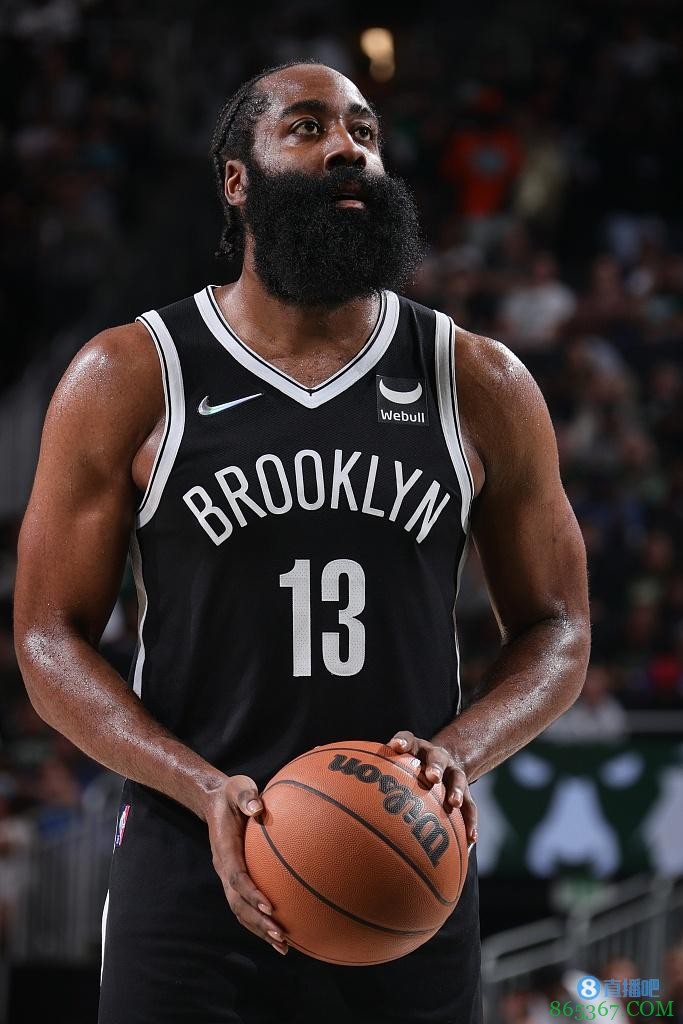 哈登发推为科比创立的运动护理品牌站台:这是我保持清爽的原因