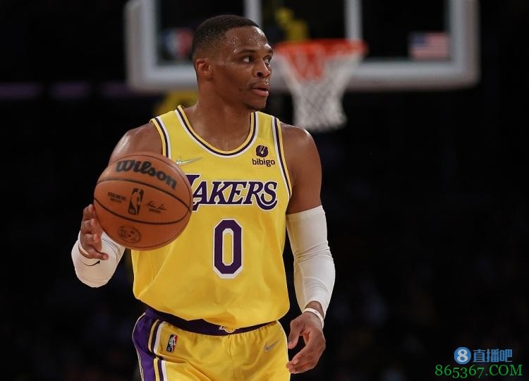 威少更新社交媒体 为某女装品牌带货