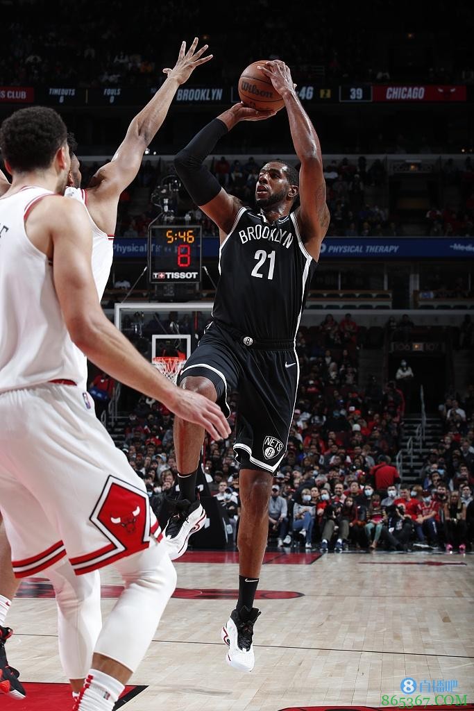 依旧稳健！阿德13投8中得到19分7篮板1抢断2盖帽