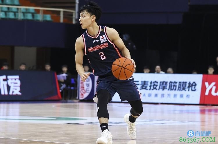 发挥优异!徐杰12中10砍下26分5篮板4助攻 得分创生涯新高