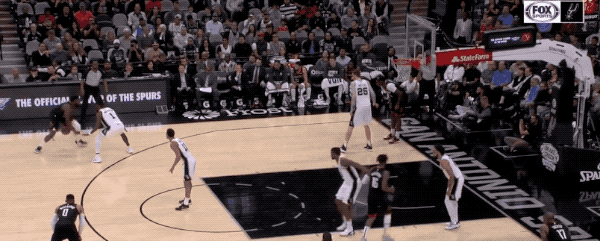 碰瓷≠罚球了！潮水退去 被逼裸泳的哈登要跌落神坛了？