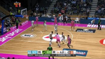 ?统治力!周琦23分钟11中8爆砍22分6板4帽