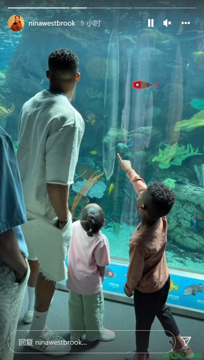 ?家庭时间!威少妻子更新社媒 晒出全家出游的照片