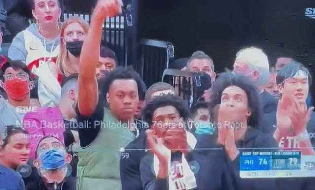 阿努诺比挑战哈登打成2+1 巴恩斯场下翩翩起舞