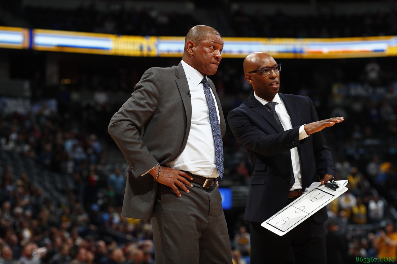 讨论&分析|湖人主教练候选人：里弗斯、斯奈德、马克-杰克逊在列