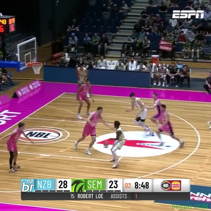 ?NBL-周琦22+6 芒福德25+8 迪恩22+6 凤凰轻取破坏者止3连败