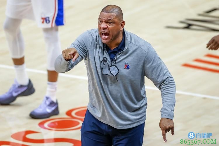 什么叫冠军教头啊??回看老里弗斯两次经典冲锋暂停!