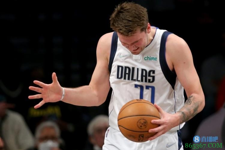 东契奇:今天练了点一对一 撤步三分对我的小腿已不是问题