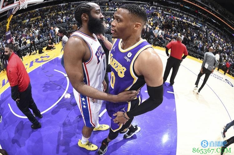 今年休赛期手握球员选项的球员：登 威 墙 欧文 比尔 纳恩 米尔斯