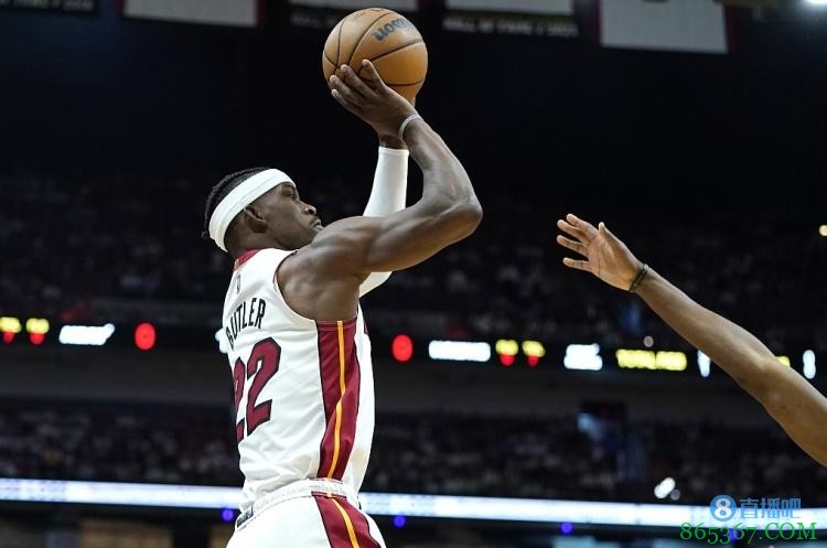 稳准狠!巴特勒单场得到45分且零失误 热火队史首人