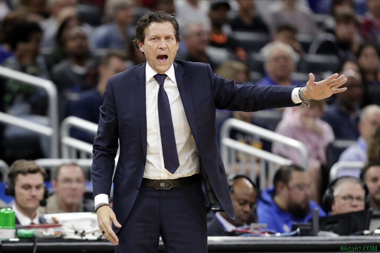 斯奈德:我们一直认为东契奇会在系列赛某个时候回归 可能不是G3