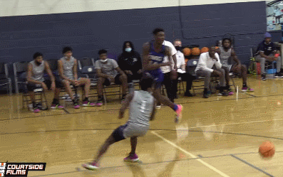 再现詹瓜友情岁月，老詹传记片饰演詹瓜的2位高中生球员何人也？