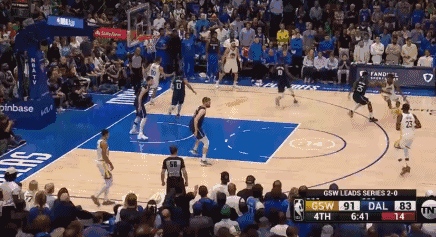 追梦:维金斯昨天的隔扣是勇士生涯之最 我们一直都告他那么干