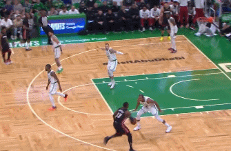 东决第三战，更好的球队赢了，这很公平