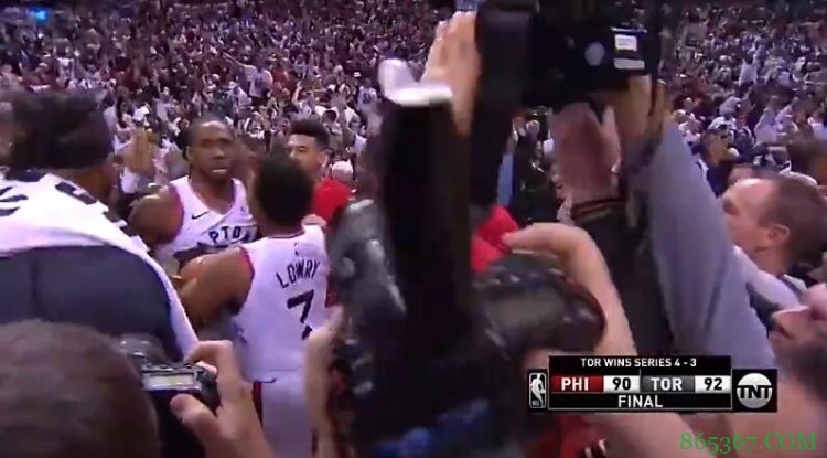 三年前的今天:小卡绝杀76人 奉献NBA季后赛史上首个抢七压哨绝杀