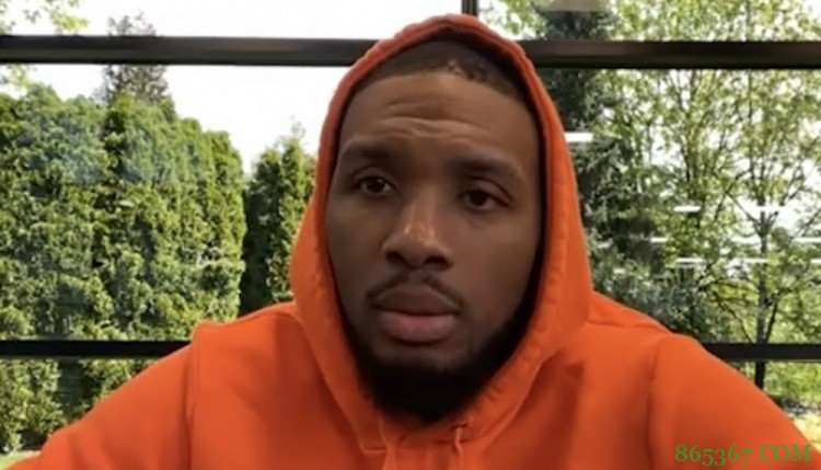 利拉德:我觉得后卫和侧翼球员合作会更好 CJ和莺歌的组合很棒