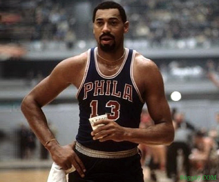 盘点史上11位单季包揽得分王和MVP的球星，恩比德还有机会吗？