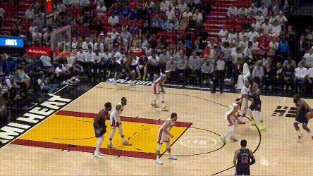 静易墨专栏:76人缺的是什么