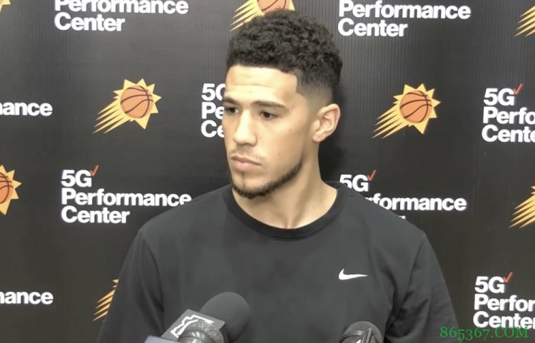 布克：G6失利后曾想马上打背靠背 季后赛就是过山车