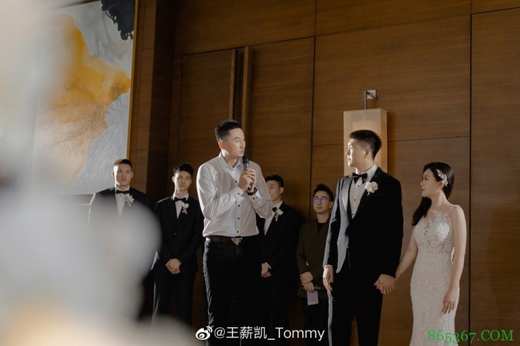 王薪凯：感谢杜导&联哥等人的祝福 祝福大家以后步步生花一路繁华