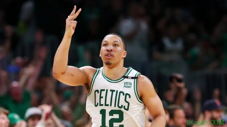 雄鹿尽力了，无奈绿军真的强