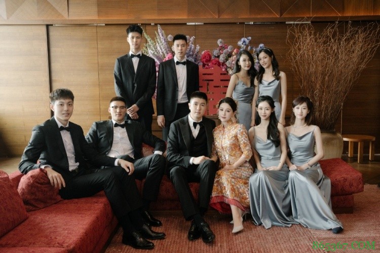 王薪凯妻子发博晒照：自己精心设计和策划的婚礼圆满完成