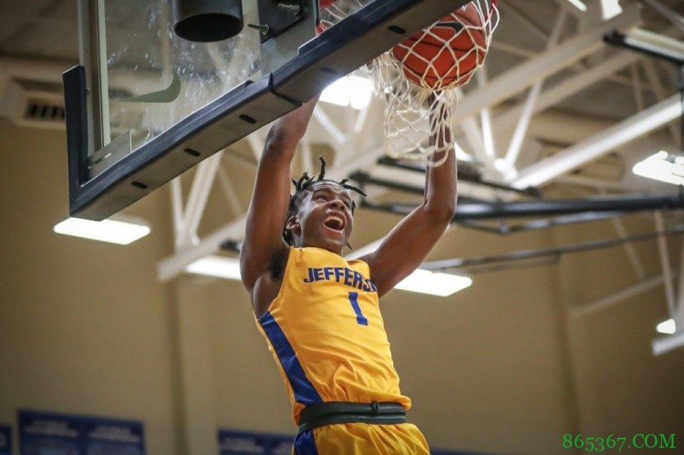 再现詹瓜友情岁月，老詹传记片饰演詹瓜的2位高中生球员何人也？