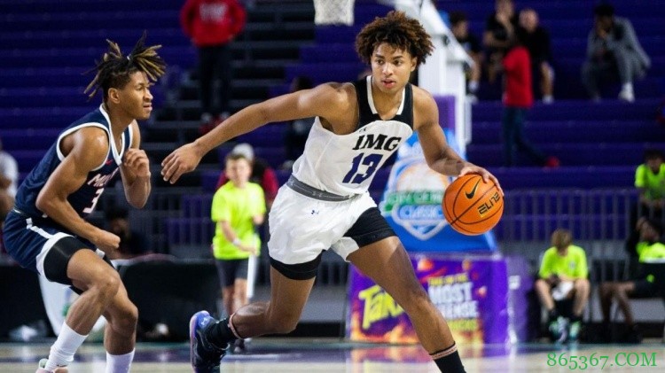 再现詹瓜友情岁月，老詹传记片饰演詹瓜的2位高中生球员何人也？